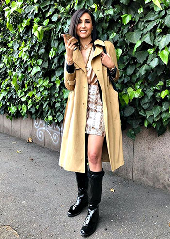 Caterina Balivo, look primaverile con trench, mini e stivali - Gossip.it